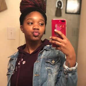 Meet your Posher, Kyla